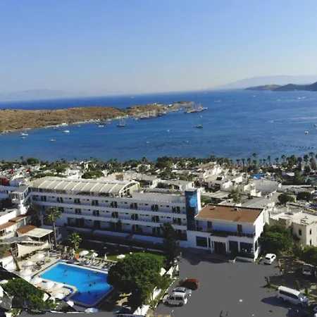 Hotel The Life Hill 4*