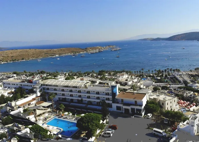 Hotel The Life Hill 4*