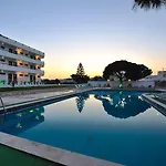 The Life Hill 4* בודרום