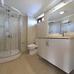 Otel The Life Hill 4*
