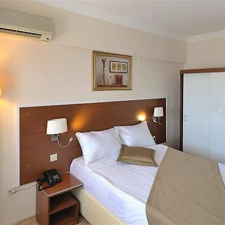 Otel The Life Gumbet Hill 4*