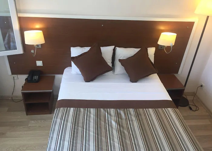 Hotel The Life Hill 4*