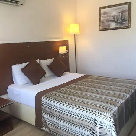 The Life Hill Hotell 4*