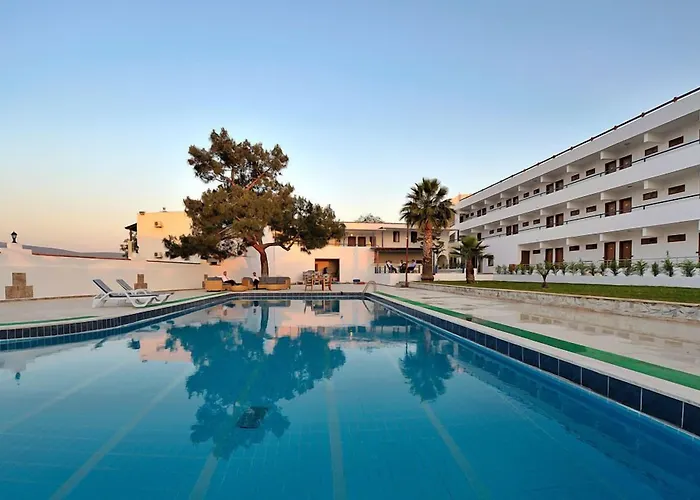 Ξενοδοχείο The Life Hill 4*